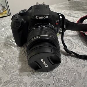 Canon EOS Rebel T6 DSLR Camera - Excellent Condition, Complete Kit